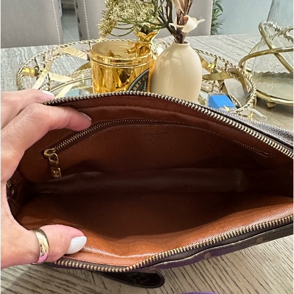 ♥️ Authentic LV Marley Dragoone GM ♥️ - Picture 7 of 10